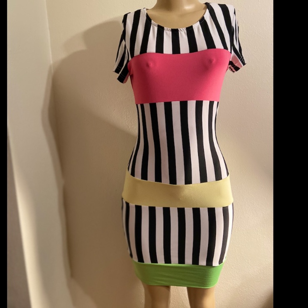 Ref Meets Color-block Dress. Size S.